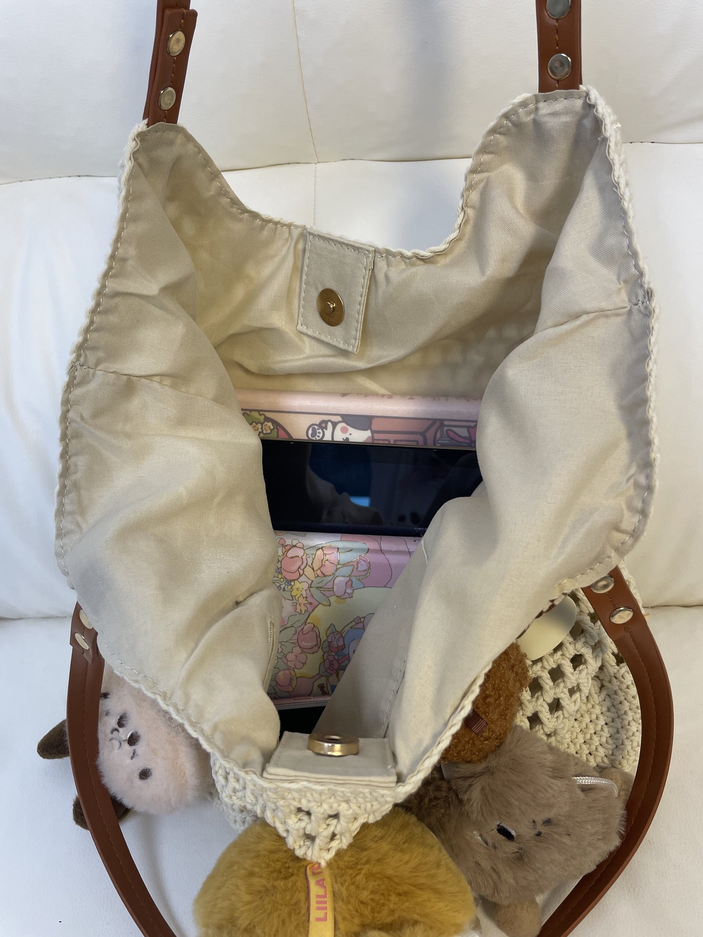 JoJo is super popular! Unique stuffed toy bag