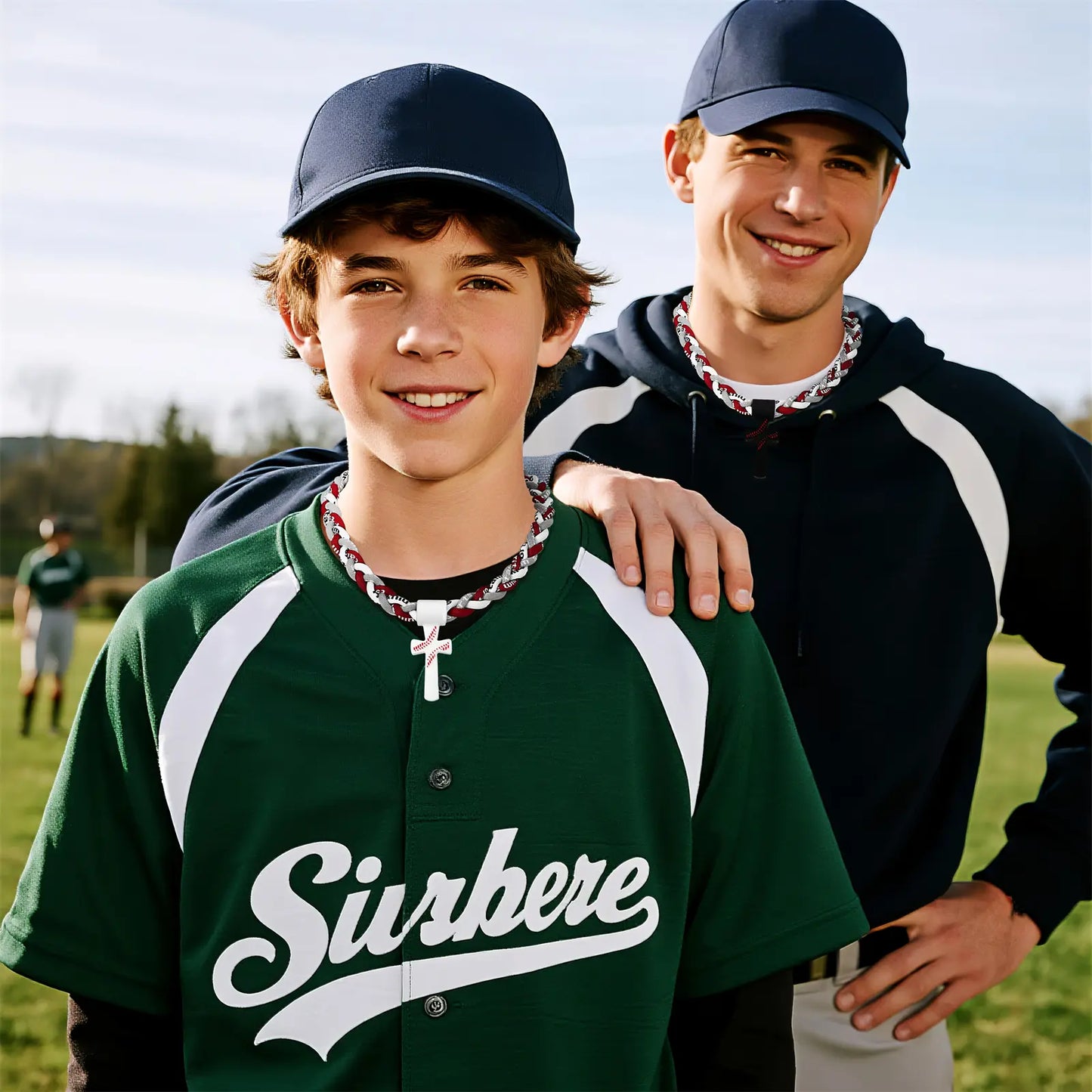Collares de béisbol para niños de 8 a 12 años, collar deportivo Tornado de triple cuerda con colgante de cruz, joyería de béisbol de silicona suave y cuerda, frase inspiradora "TODO LO PUEDO EN CRISTO QUE ME FORTALECE FIL.4:13", blanco, 18.11 pulgadas