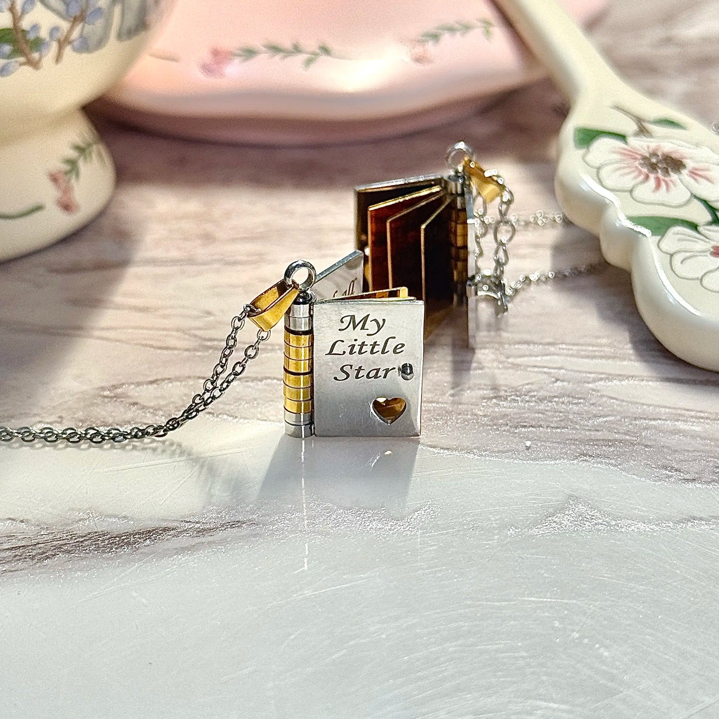 Best Mom Ever Book Necklace—the perfect gift choice for Mother's Day. Featuring a charming book-style design, it is meticulously crafted from rust-resistant 316 titanium steel—an ideal gift for Mom, a daughter, a son, or a loved one.