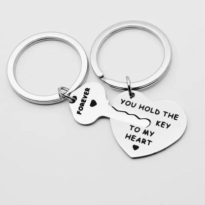 Juego de 2 llaveros de corazón para hombre y mujer, llavero de pareja, accesorio de joyería, regalo